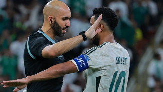 Media Irak Kaget! Wasit Kuwait Malah Diganjar Penghargaan Usai Pimpin Laga Panas Indonesia vs Arab Saudi