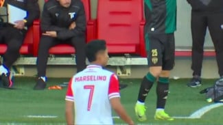 Diabaikan Kluivert, Marselino Langsung Bersinar di Debut AS Trencin dan Nyaris Cetak Assist