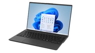 Laptop Teringan di Dunia Resmi Rilis! Fujitsu FMV UX-K3 Cuma 634 Gram, Tipis Banget Tapi Tetap Gahar!