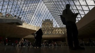 Ditangkap Saat Check-in ke Aljazair: Begini Nasib Pencuri Permata Rp1,6 Triliun dari Louvre