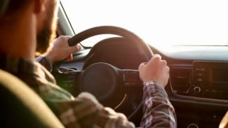 Setir Enteng atau Berasa? Ini Beda Power Steering Elektrik dan Hidrolik yang Wajib Kamu Tahu!