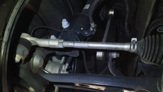 Jangan Panik! Begini Cara Deteksi Kerusakan Kaki-Kaki Mobil Tanpa Bongkar Banyak