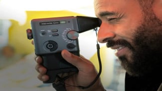 Instax Mini Evo Cinema: Inovasi Cetak Foto dengan Video QR Code