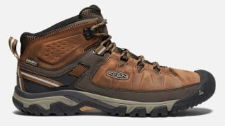 3 Sepatu Hiking Terbaik untuk Mendaki Gunung di Indonesia, Nyaman dan Tangguh