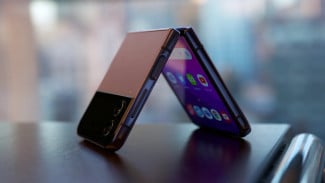 Rumor Panas: Apple Siapkan iPhone Flip Desain Clamshell