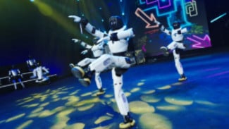 Robot Humanoid AGIBOT Cetak Sejarah di Acara Live Shanghai