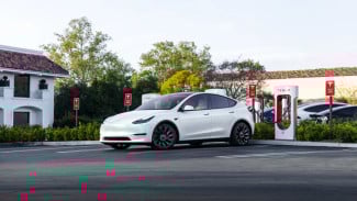 Tesla Apple CarPlay Tertunda: Alasan Teknis dan Jadwal Terbaru