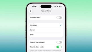 Cara Mengaktifkan Flash Notifikasi iPhone di iOS 26.2