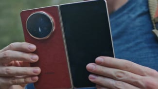 Honor Magic V6 Resmi Rilis: Ponsel Lipat Tipis & Baterai Jumbo