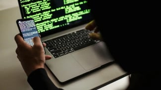 Bahaya! Pencurian Model AI Kini Bisa Lewat Dinding Tanpa Sentuh