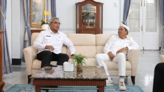 Farhan Cek 1.500 Penyapu Jalan Bandung Jam 4 Pagi, Akui Banyak yang Belum Bersih