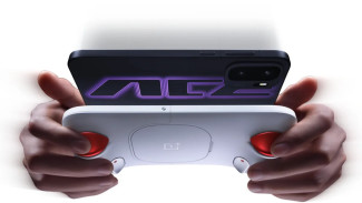 Canggih! OnePlus Strix G15 Ubah HP Jadi Konsol Handheld