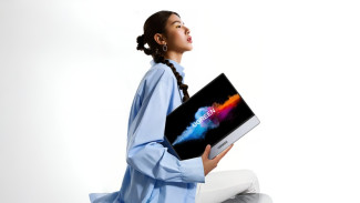 Ugreen AP16, Monitor Portable 16 Inci dengan Refresh Rate 165Hz