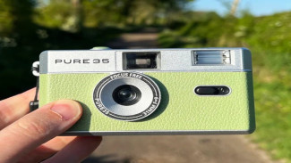 Cuma 500 Ribuan! Kamera Kompak Pure35 Resmi Meluncur, Sudah Dilengkapi Flash dan Jendela Bidik