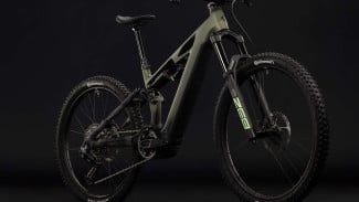 Cube Stereo Hybrid ONE77 HPC TM 800 Meluncur: Motor Listrik 120 Nm, Baterai 800 Wh & Shifting Elektrik