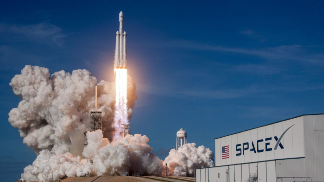 SpaceX Berhasil Pesan Teks dari Ponsel ke Satelit, Pertama Dalam Sejarah
