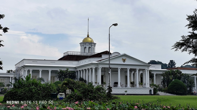 Istana Bogor dalam jepretan Redmi Note 13 Series
