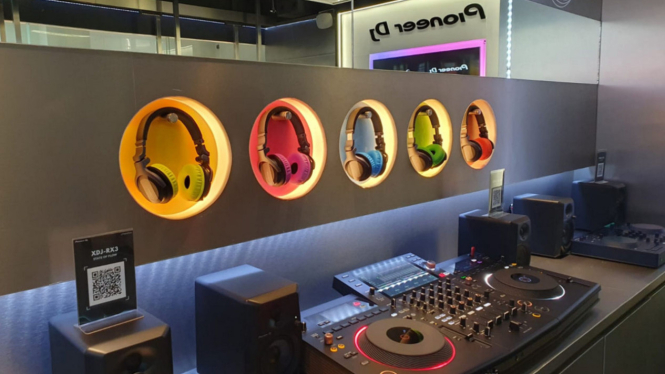 Pembukaan Showroom Pioneer DJ Pertama di Indonesia