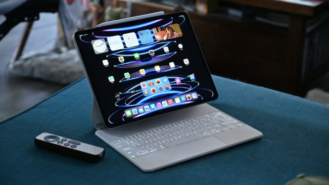 Apple Magic Keyboard Terbaru Bawa Pengalaman Mengetik di iPad Pro Serasa di Macbook