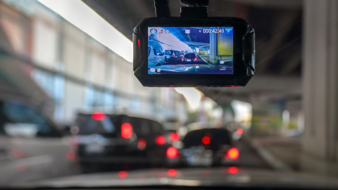 Pentingnya Dashcam Mobil untuk Keamanan dan Bukti Rekaman