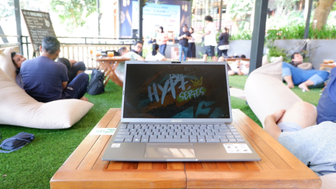 Axioo Hype 5 AMD: Laptop Canggih Harga Terjangkau, Bikin Kerja dan Hiburan Makin Semangat!