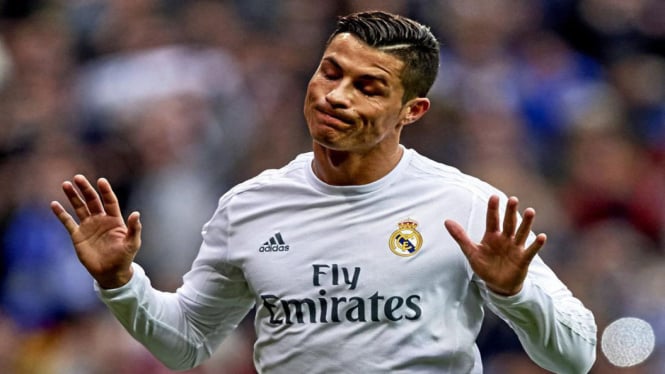 Benarkah Cristiano Ronaldo CR7 Diboikot YouTube? Kenapa Sih?
