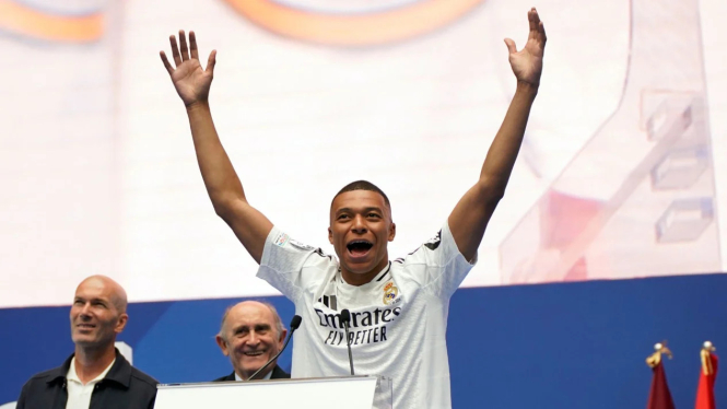 Real Madrid Resmi Perkenalkan Kylian Mbappe Sebagai Pemain Baru, Suasana Emosional di Bernabeu!