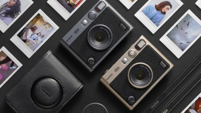 Instax Mini EVO dari Fujifilm