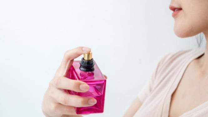 7 Parfum Wanita Tahan Lama yang Bikin Kamu Tetap Wangi Sepanjang Hari