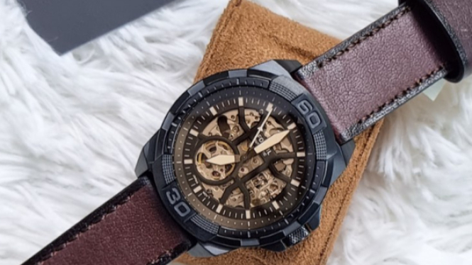 Fossil Bronson Automatic: Jam Tangan Elegan untuk Pria Maskulin