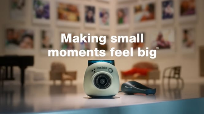 FUJIFILM Instax Pal: Kamera Instan Digital Compact untuk Kreasi Tanpa Batas