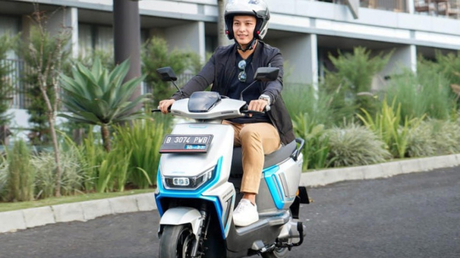 Motor Listrik Rp 15 Jutaan? United MT1500 Tawarkan Fitur Canggih dan Hemat Energi