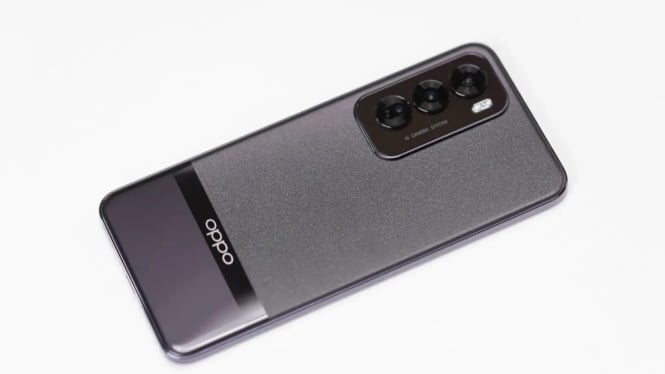 OPPO Reno 13 Hadir dengan Chipset Hemat Daya dan Bodi Super Tangguh, Pre-Order Sekarang Juga!