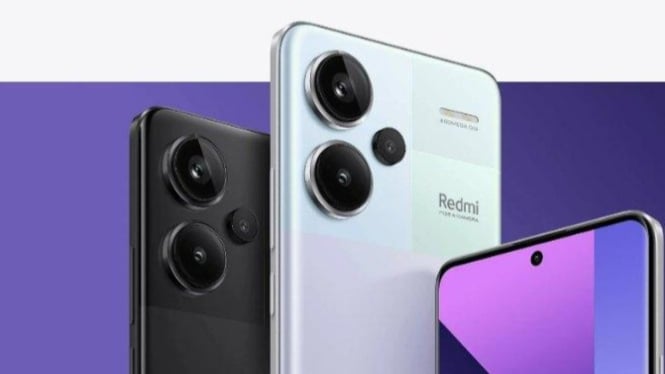 Duel Sengit Xiaomi Redmi Note 13 Pro Plus 5G vs Oppo Reno11 5G: Siapa Raja di Kelasnya?