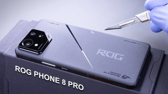 ASUS ROG Phone 8: Ponsel Gaming dengan Spesifikasi Monster dan Harga yang Turun di 2025!