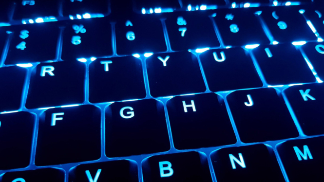 Cara Menyalakan Lampu Keyboard Laptop Berbagai Model dengan Mudah