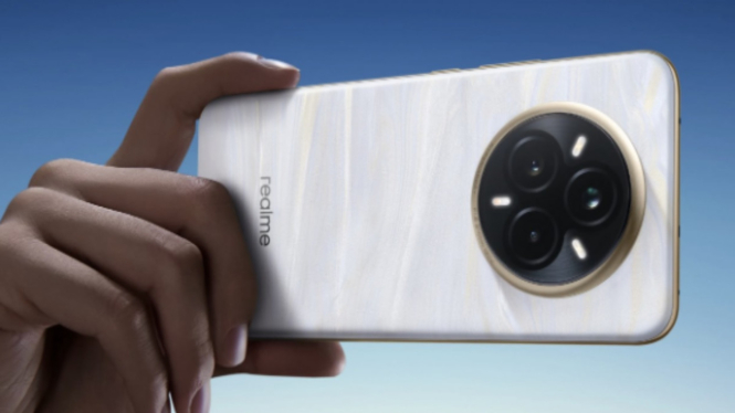 Realme 14 Pro & 14 Pro Plus Meluncur di MWC 2025: Casing Bisa Berubah Warna, Spesifikasi Gahar, dan Harga Terjangkau!