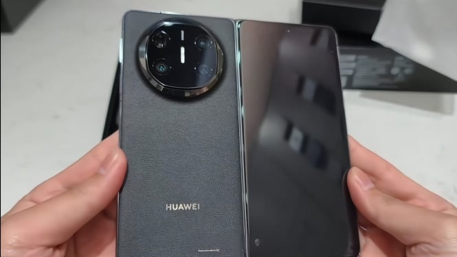 HUAWEI Mate X6: Ponsel Lipat Canggih Dengan kamera Unggul dan Kaya Fitur Inovatif!