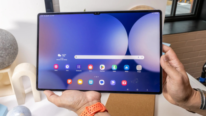 Review Samsung Galaxy S10 Ultra: Layar Besar, Performa Gahar