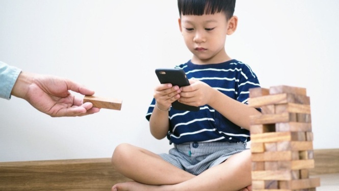 Mengatasi Kecanduan Gadget pada Anak: Panduan Praktis untuk Orang Tua