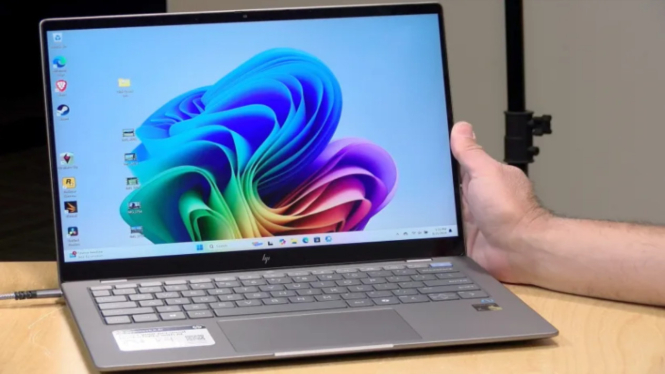 HP Omnibook X 14 Review: Baterai Tahan 20 Jam, Desain Elegan ala MacBook - Worth It?