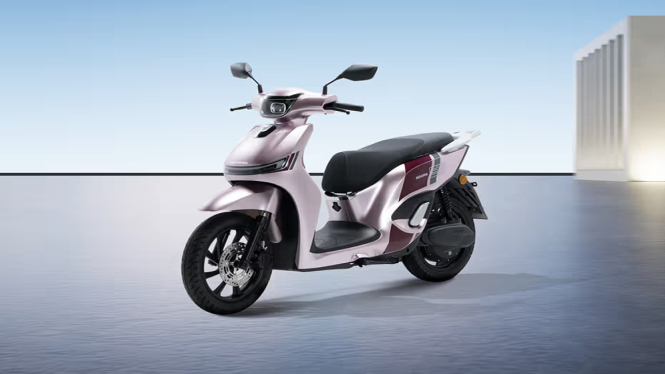 Motor Listrik Adora: Skutik Listrik Futuristik