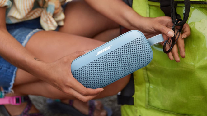 Bose SoundLink Flex: Speaker Waterproof dengan Baterai 12 Jam, Teknologi PositionIQ dan Sertifikasi