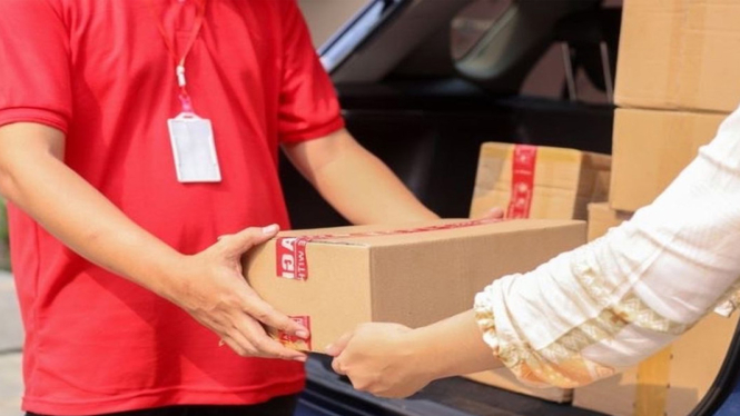 Kurir COD Kena Denda Rp500 Ribu Gara-Gara Customer Ngadu Kembalian Kurang 700 Perak