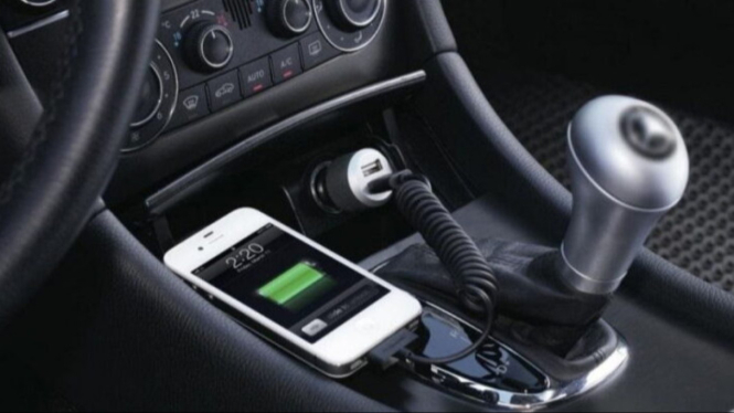 5 Charger Mobil Terbaik dengan Teknologi Fast Charging yang Wajib Dimiliki!