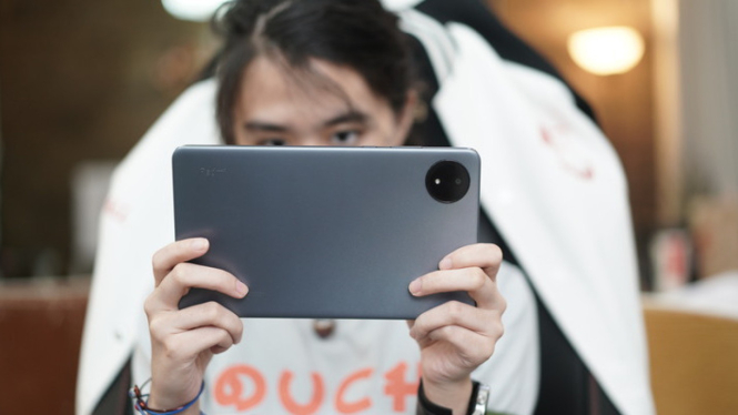 Baterai Besar & Desain Ringan, Redmi Pad SE 8.7 Ideal untuk Multimedia