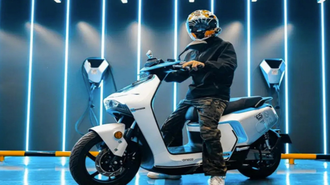Zongshen ES5: Motor Listrik Terjauh hingga 300 km, Teknologi Terkini, Performa Luar Biasa! Siap Gemparkan Pasar?