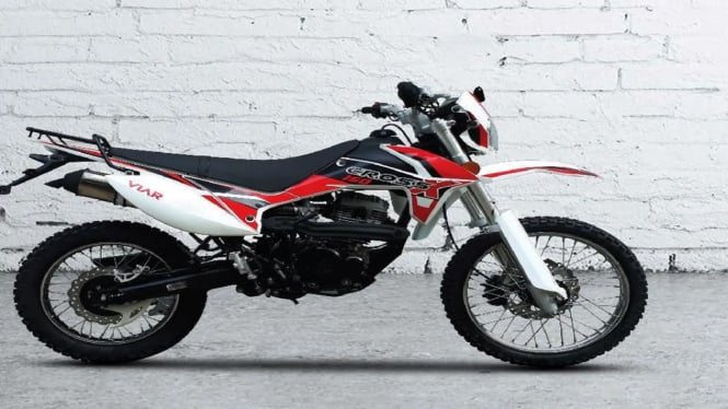Viar Cross X 150 – Paling Murah, Cocok untuk Pemula