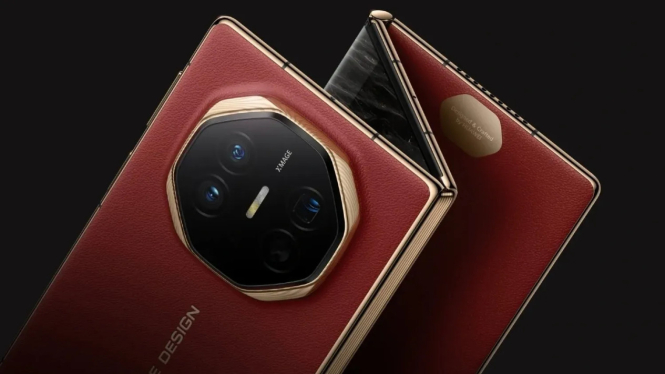 Akankah Huawei Mate XT Gen 2 Mengalahkan Rencana Samsung untuk Tri-Fold di 2025?