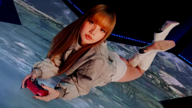 Lisa Blackpink Bikin Heboh! Main PS5 di Video Terbaru PlayStation, Fans Langsung Geger!